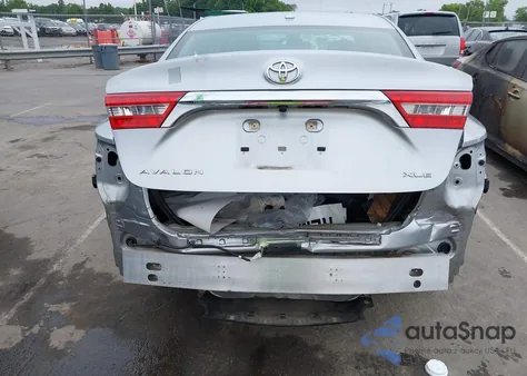 2018 Toyota Avalon Xle z USA, uszkodzony, nr VIN 4T1BK1EB2JU285938